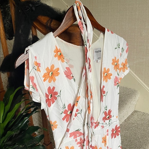 Privacy Please Floral Deep V Mini Dress - Picture 4 of 12